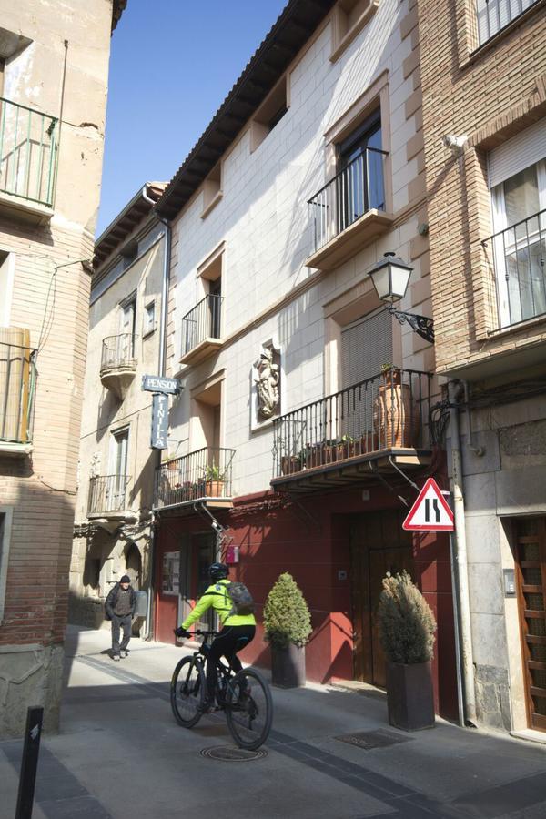 Pension Casa Pinilla Cascante ภายนอก รูปภาพ